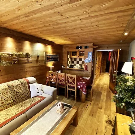 Apartment Superbe 2 P Et , Plein Sud, 8 Couchages Style Val Thorens